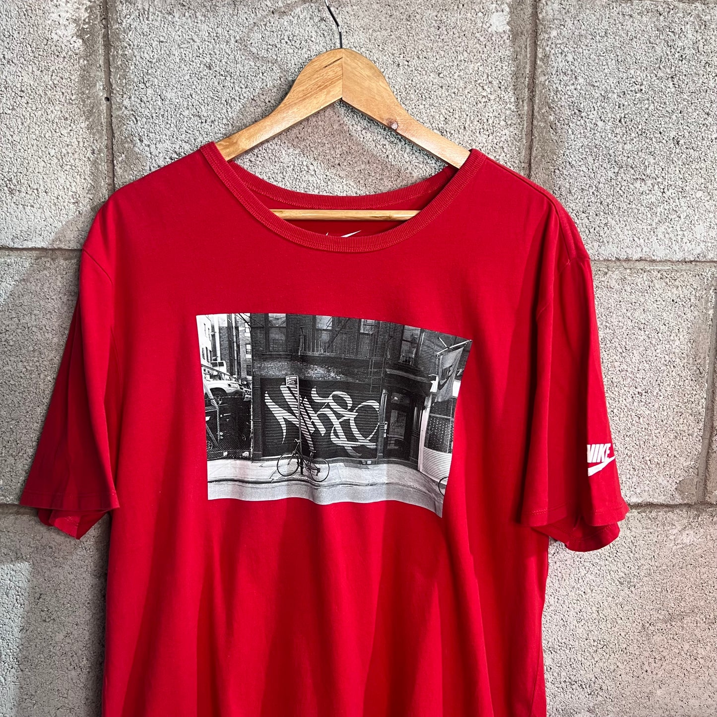 Nike L