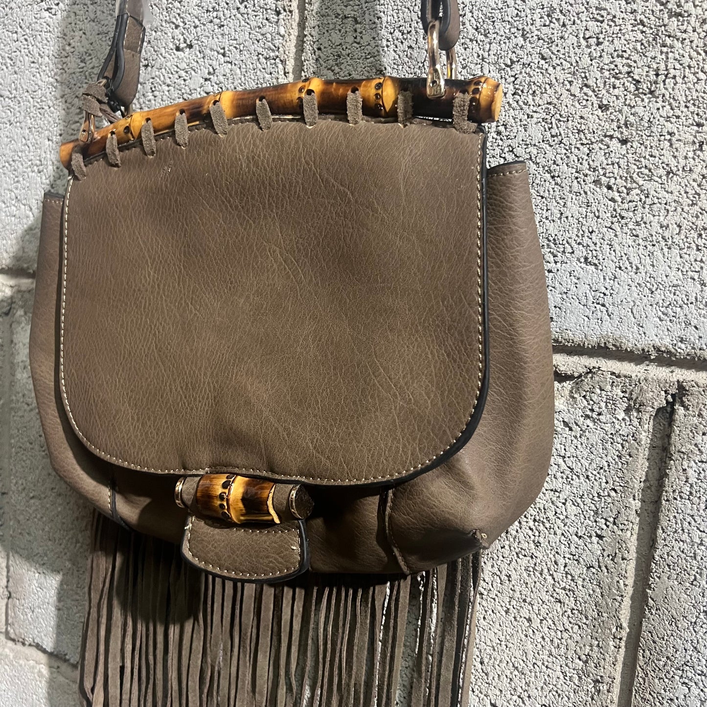 Tracolla con frange Hoggi collection