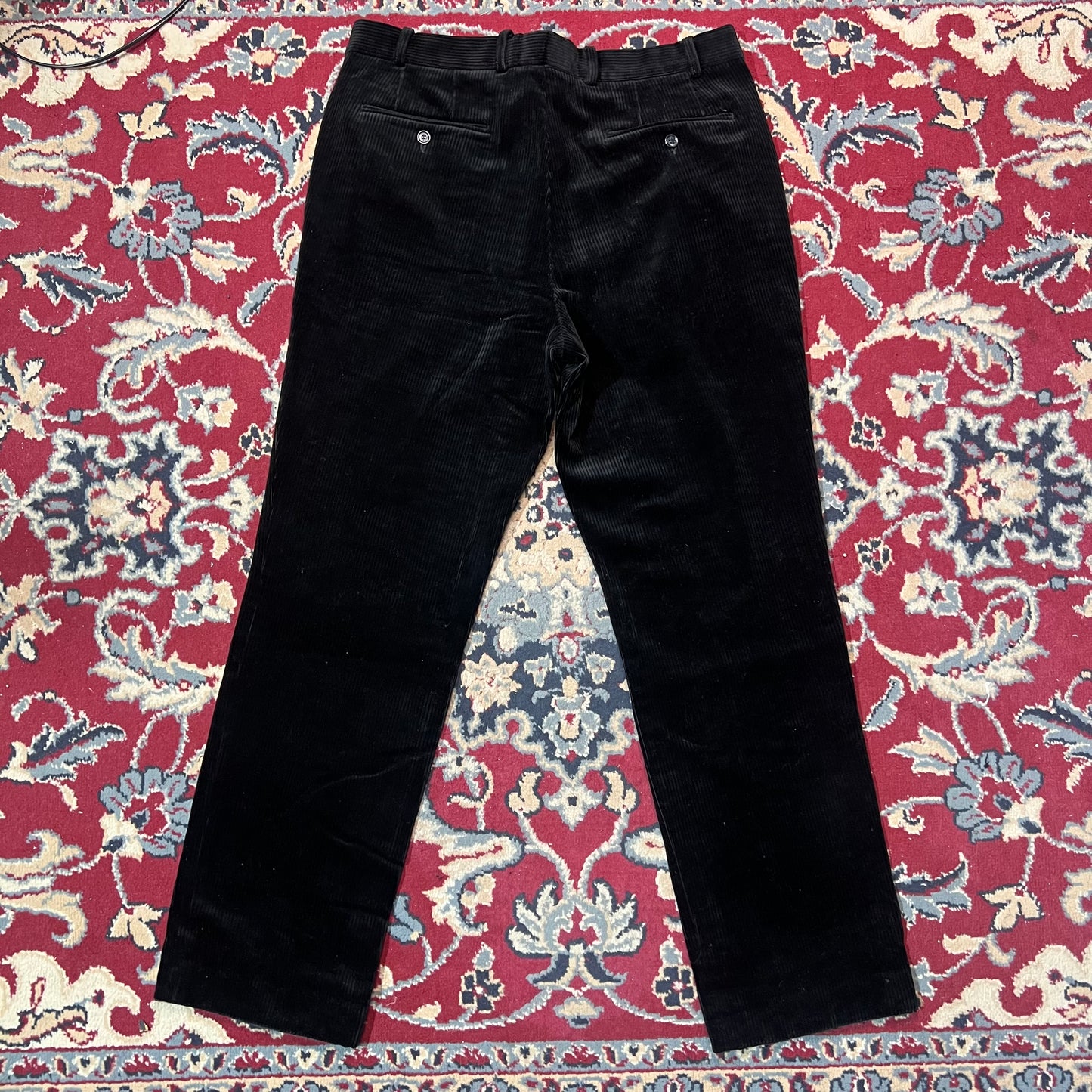 Pantaloni neri a coste 52