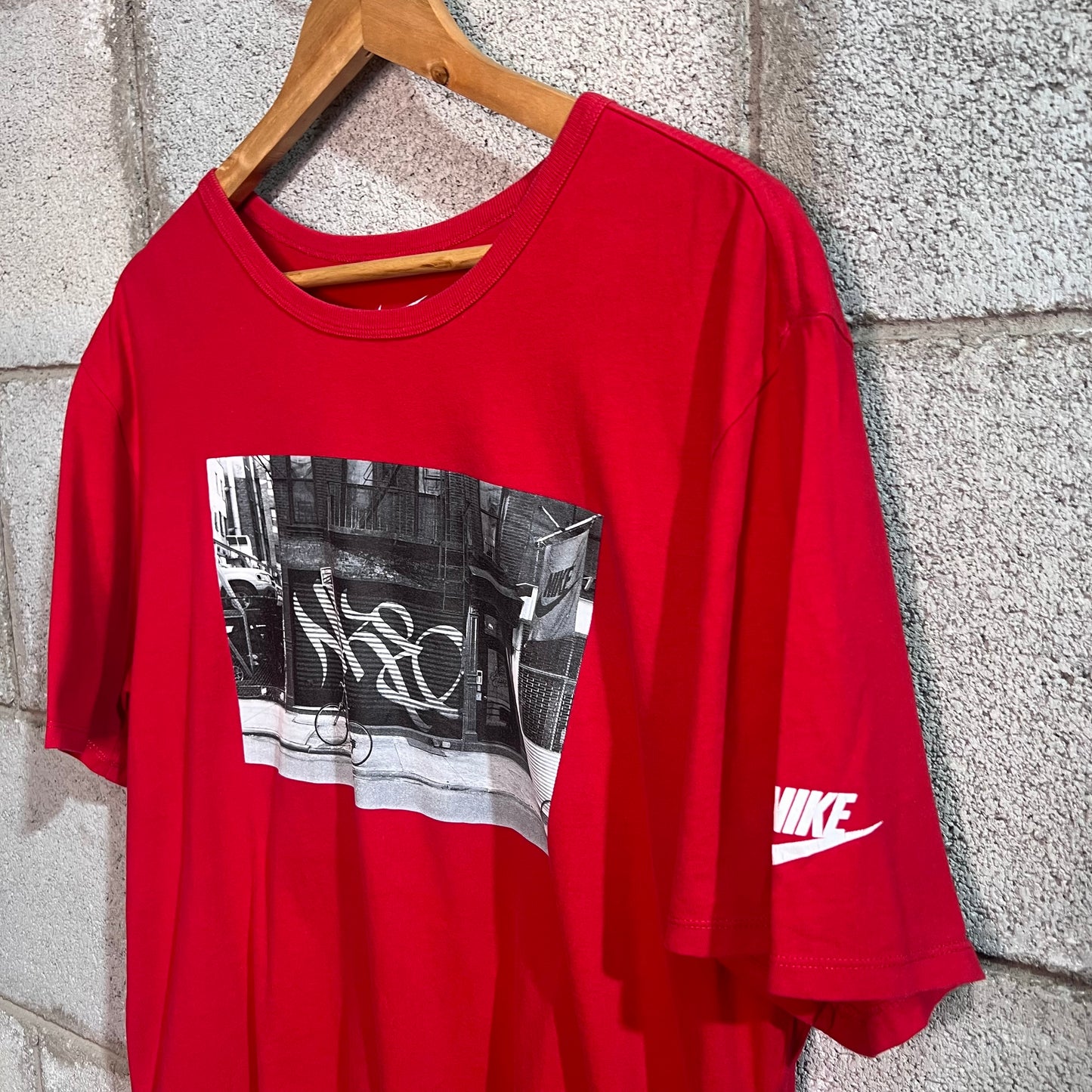 Nike L