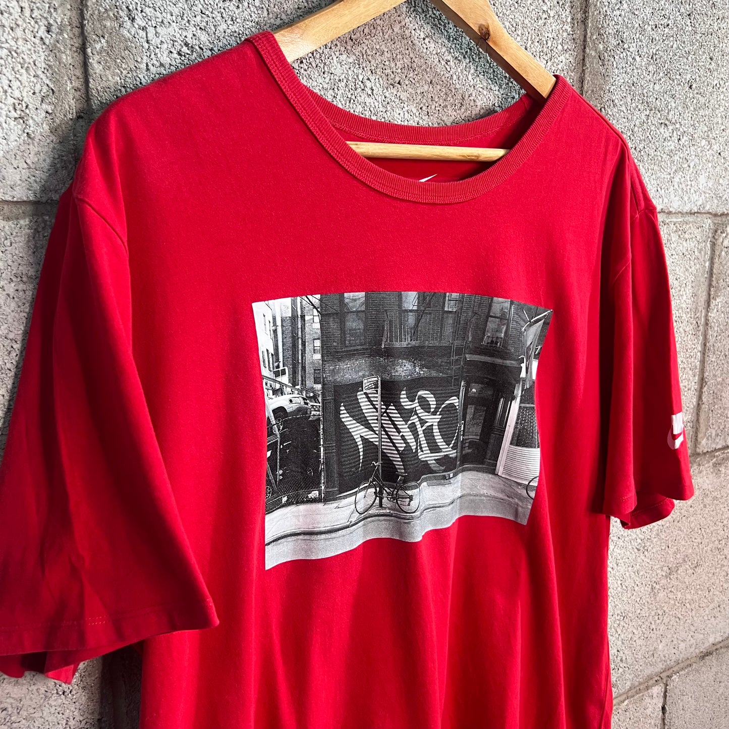 Nike L