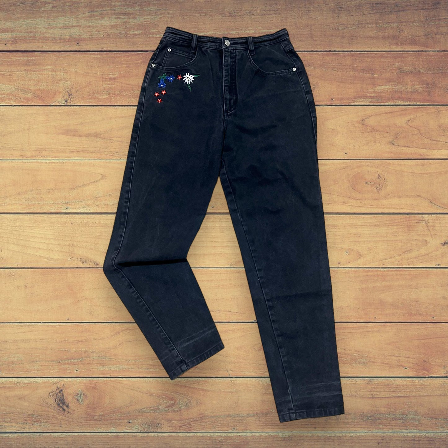 Jeans neri con ricamo 42