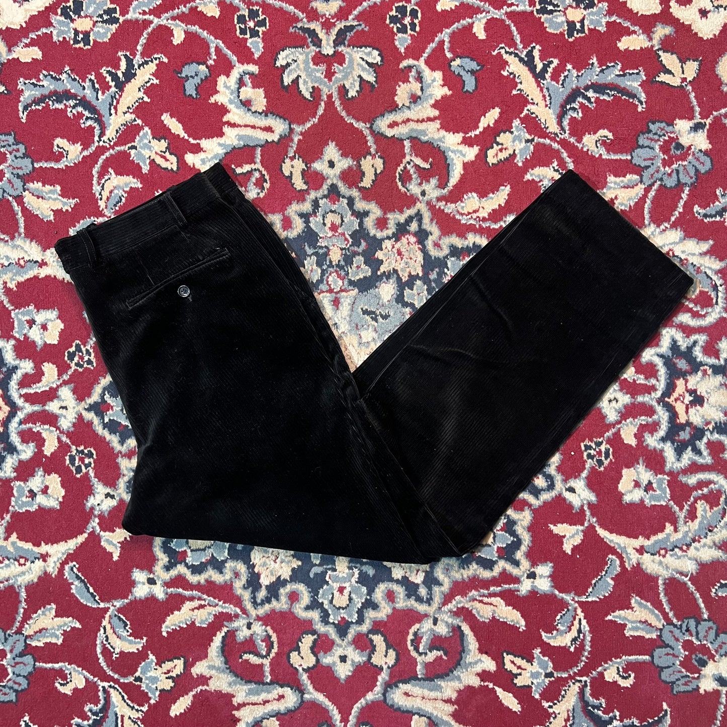 Pantaloni neri a coste 52