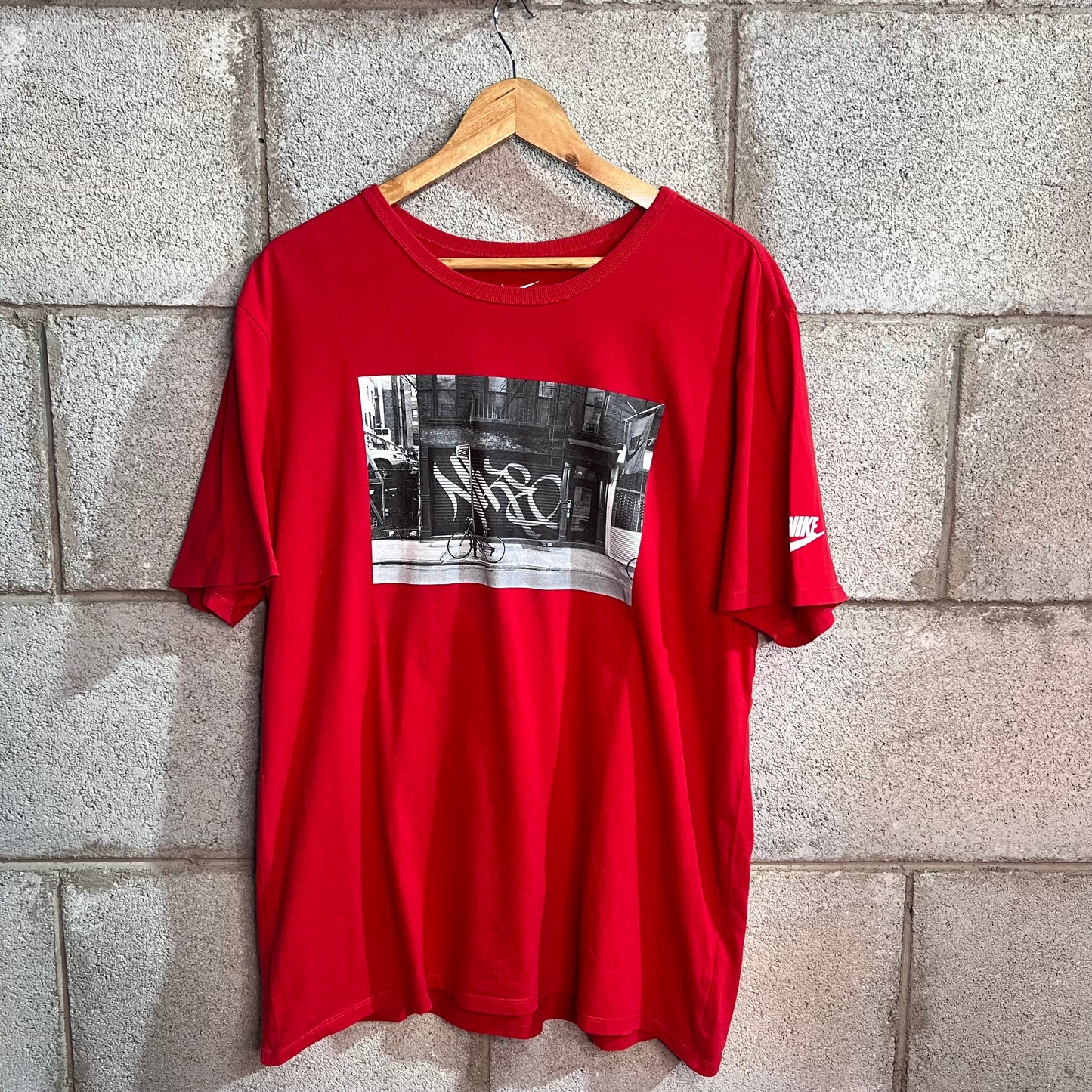 Nike L